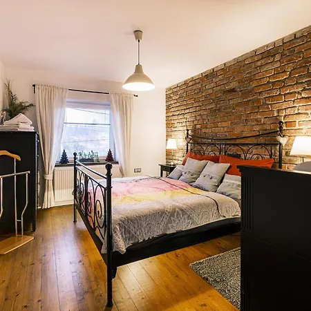 V Medvedim Brlohu Apartament Dolna Łomna